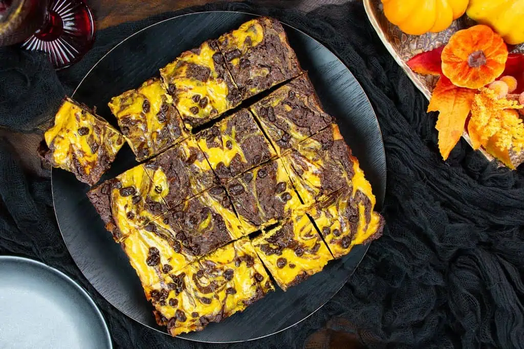 pumpkin cheesecake swirls viewed from top with the chocolate nibs